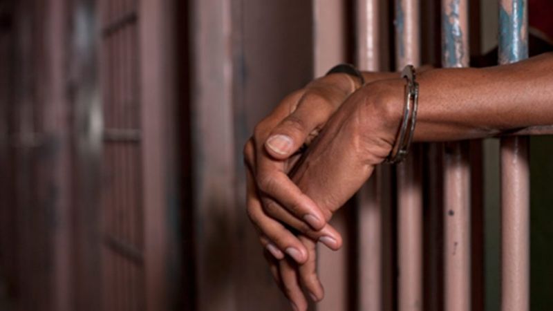 Un año de cárcel por secuestrar y amenazar a su pareja