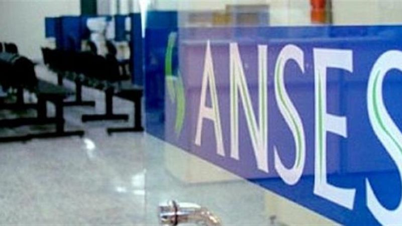 Oficializan refuerzo de la AUH por $ 1200