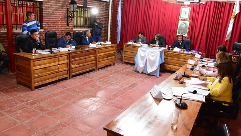 Sánchez rindió cuentas ante los concejales