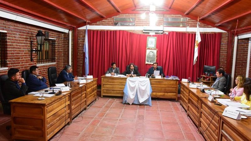 Sánchez rindió cuentas ante los concejales