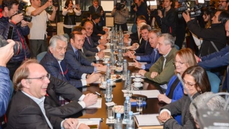 Frigerio con gobernadores: "Hay un consenso total para que el presupuesto 2019 sea equilibrado"