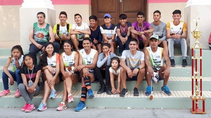 Los Mayuatos en la Vuelta al departamento Pomán