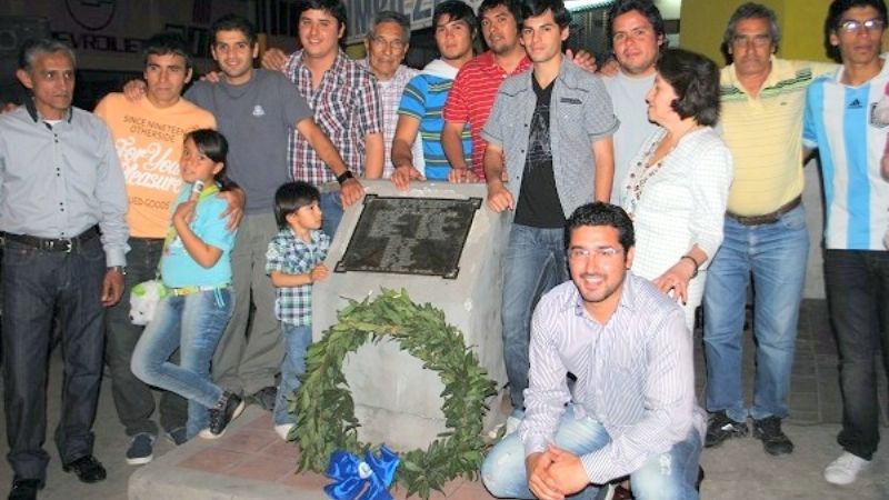 Vélez homenajea hoy a sus fundadores en la Av. Güemes