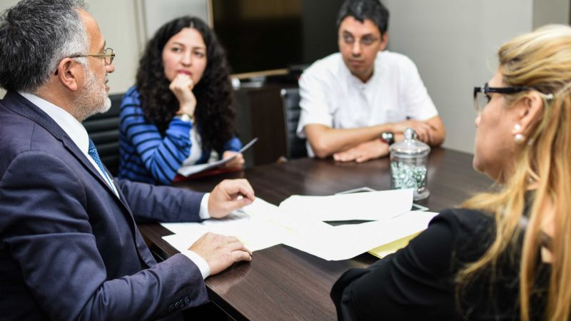 Solá Jais recibió a familiares de Personas con Autismo