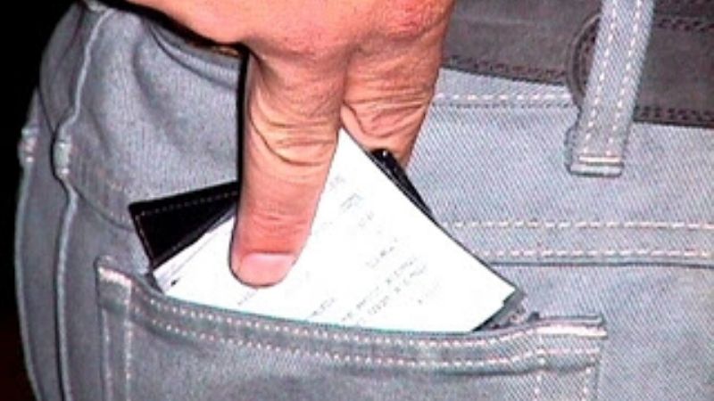 Atrapan a punguista dentro de un colectivo