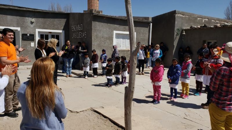 Entrega de lentes en Morteritos y Las Cuevas