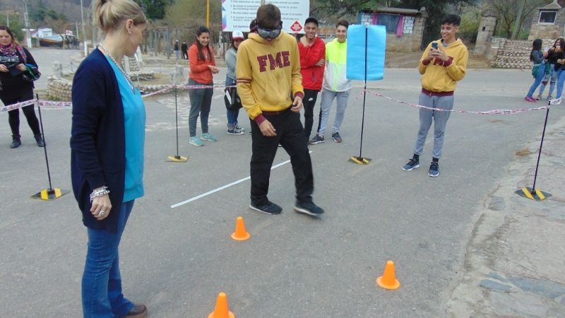 Consejos y entrega de preservativos en la Semana del Estudiante