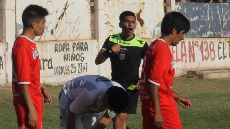 Social Rojas no afloja y agónico festejo “rojo”