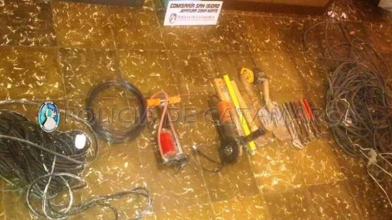 Escaparon y abandonaron herramientas robadas