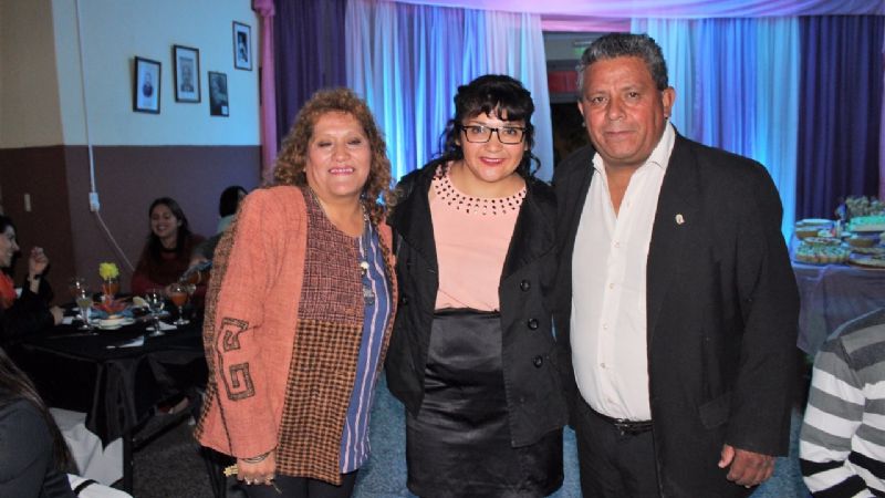 Gómez homenajeó a los docentes con una cena
