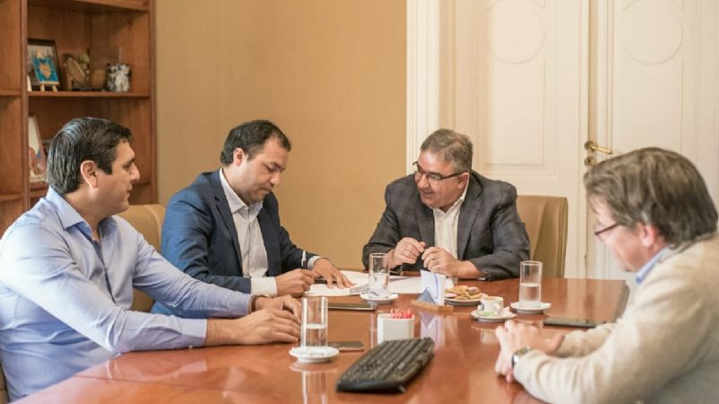 Convenio para construir la Casa de Santa María en Capital