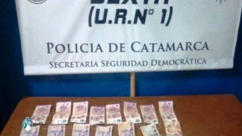 Lo obligó a devolver plata robada