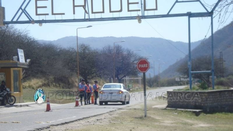 Un hombre insultó y golpeó a un policía en El Rodeo