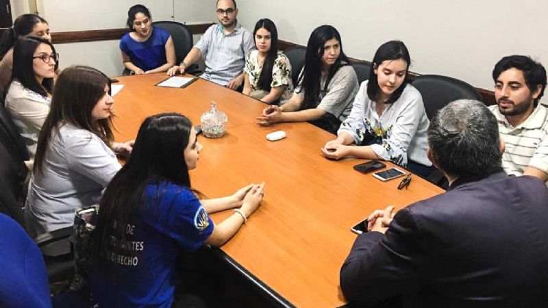 Solá Jais recibió a la Unión Estudiantes de Derecho