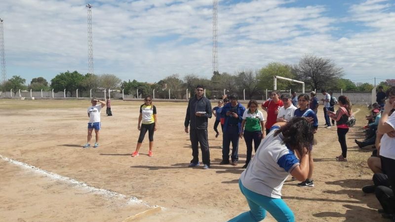 Encuentro regional de escuelas técnicas en Recreo