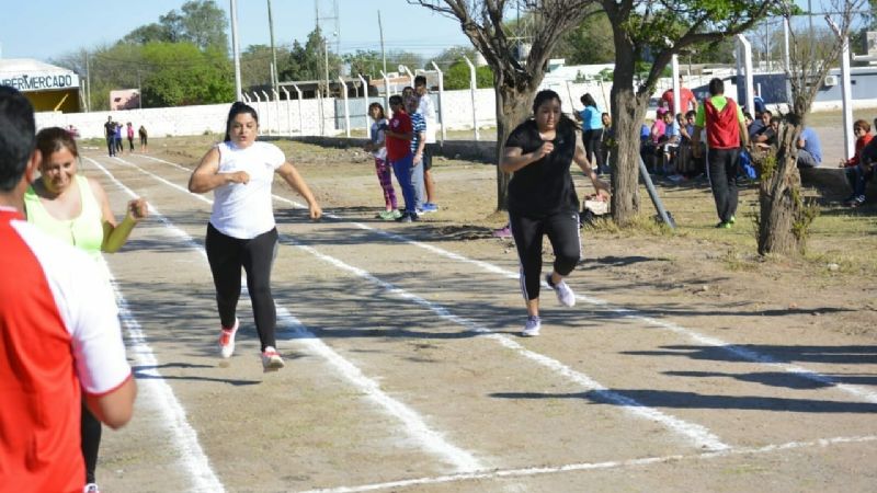 Encuentro regional de escuelas técnicas en Recreo