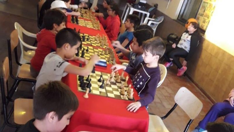 Darío Ocampo con  jaque mate en Obreros