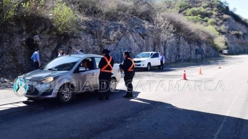 Continúan los rigurosos controles por parte de la policía