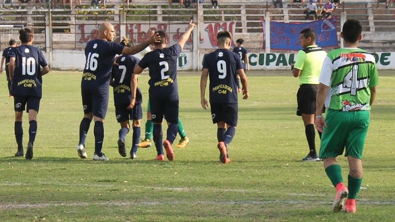 Independiente goleó y volvió a la cima en Las Chacras