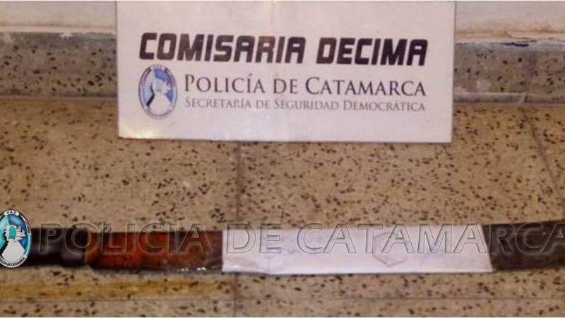 Joven tomó de rehén a una niña y amenazó a policías con un machete