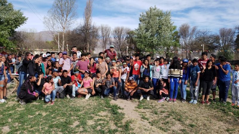 Con un lleno total, los estudiantes recibieron la primavera en San José