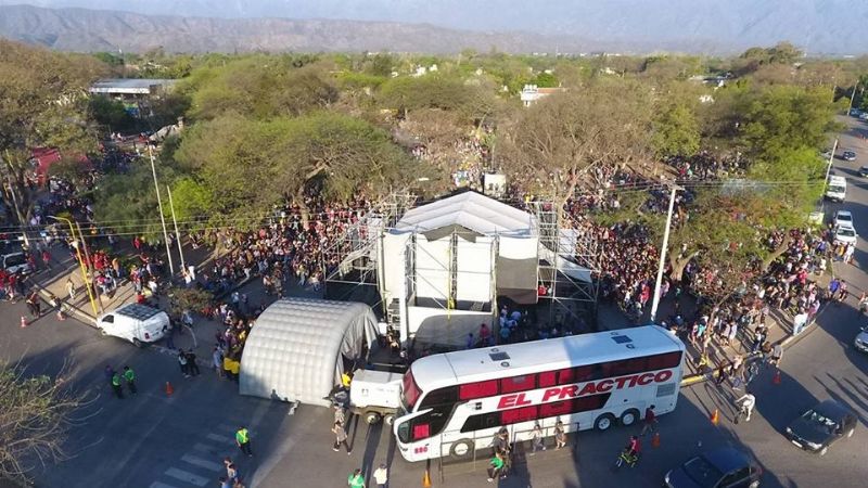 La plaza del Aborigen concentró a una gran cantidad de estudiantes