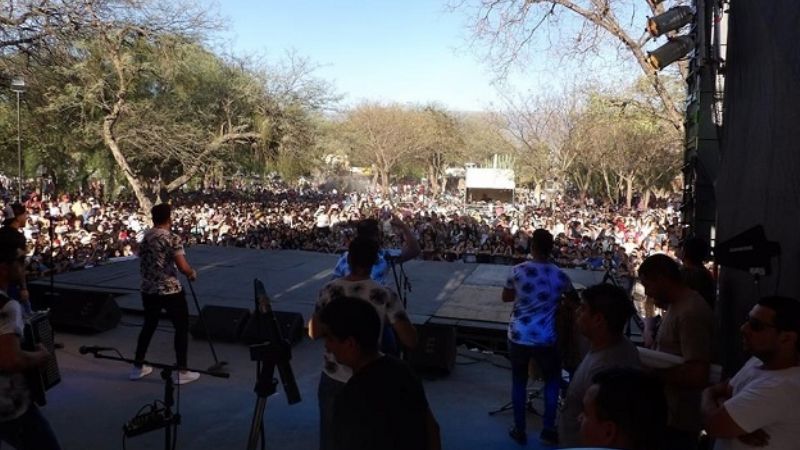 Niegan renuncia de funcionario