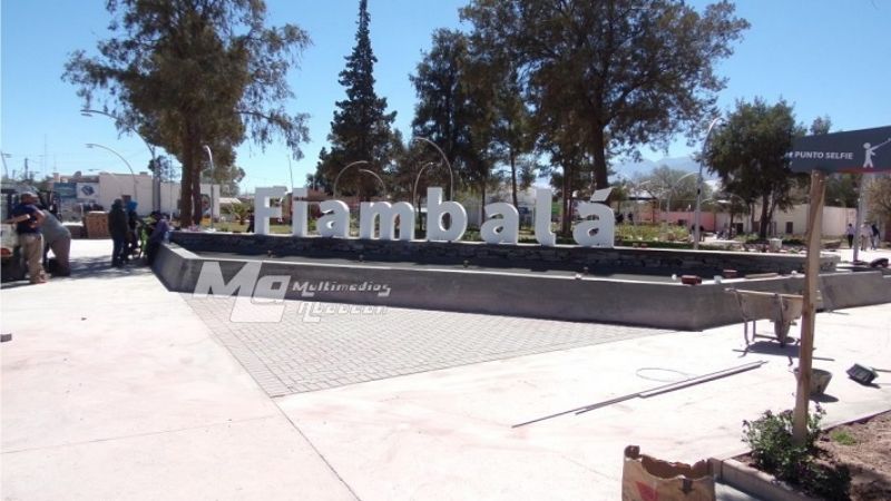 Ultiman detalles para la inauguración de la nueva plaza de Fiambalá