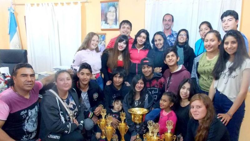 Exitosa participación del Ballet Municipal en Tango y Folclore