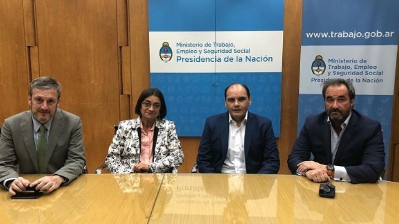 Corpacci firmó el Pacto Fiscal pero no renunció al Fondo Sojero