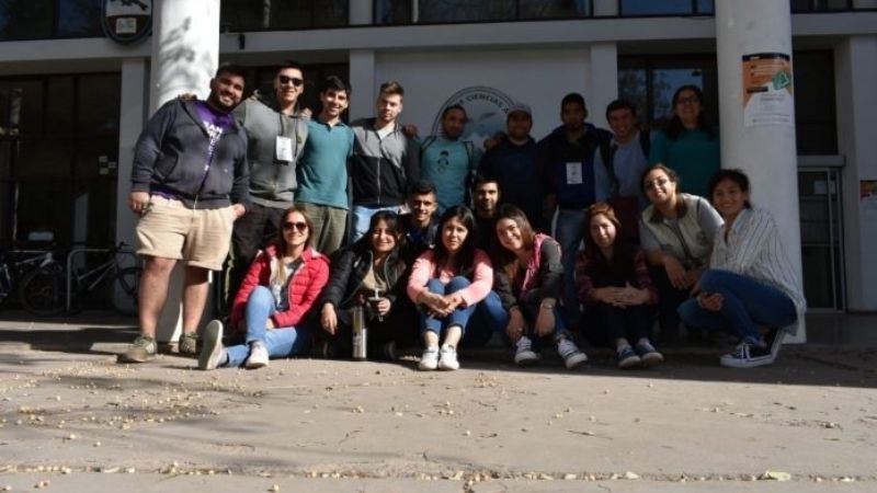 Estudiantes catamarqueños visitaron la UNCuyo e INTA EEA La Consulta