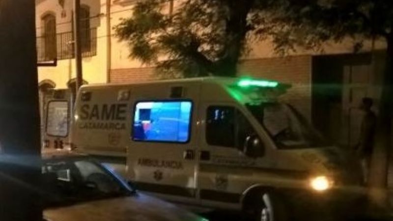 Se cayó del techo de su casa