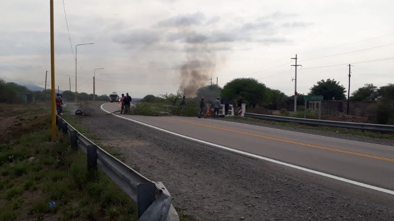 Piquete en la ruta 38, en Chumbicha