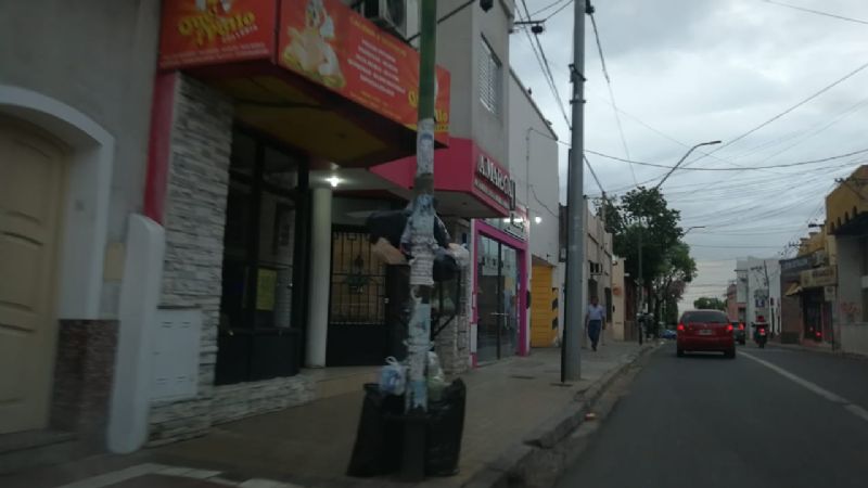 La ciudad tapada de basura
