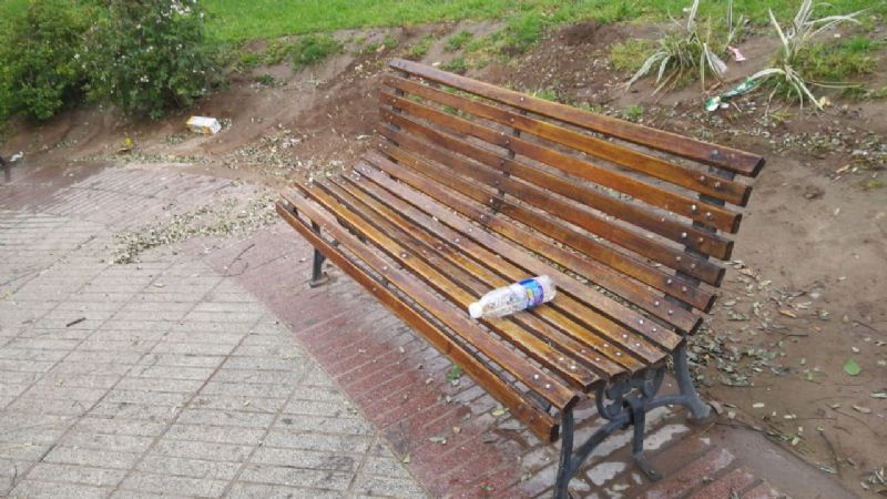 La ciudad tapada de basura