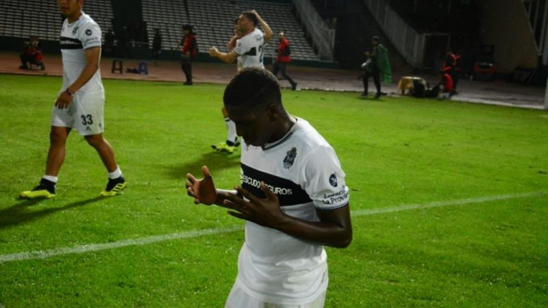 Gimnasia (LP) volvió a “golpear” a Boca