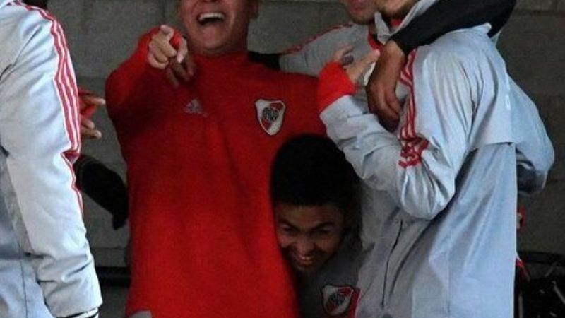 Las cargadas después que el “Lobo” lo dejó con la “boca abierta”