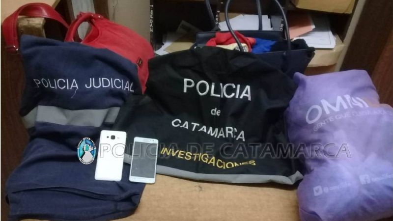 Discutió con su ex, se fue de la casa y volvió con la Policía por sus pertenencias