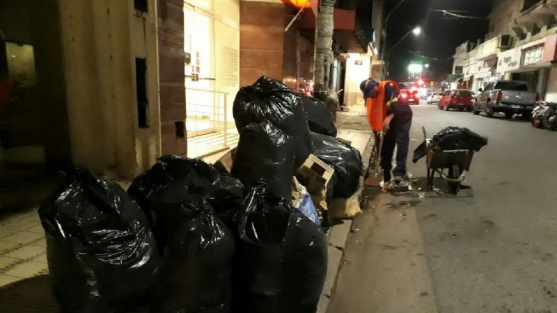 Después del paro de cinco días, limpian toda la ciudad