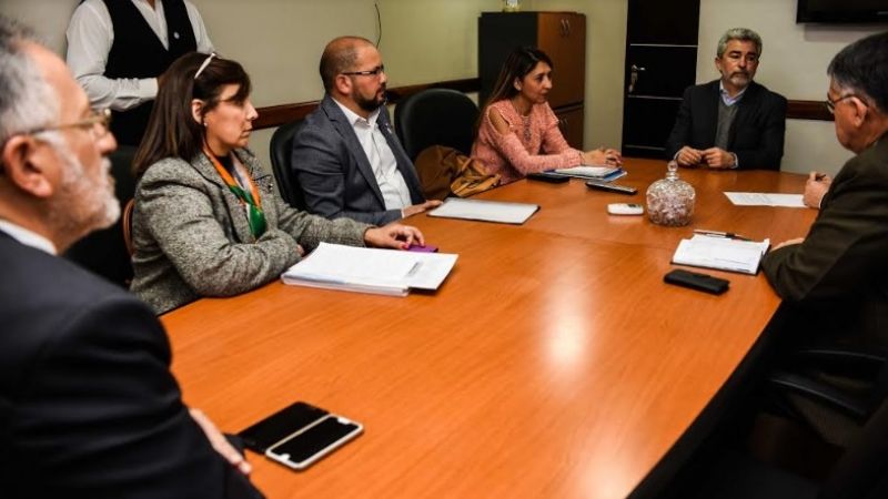 Senadores se reunieron con el Ministro de Educación