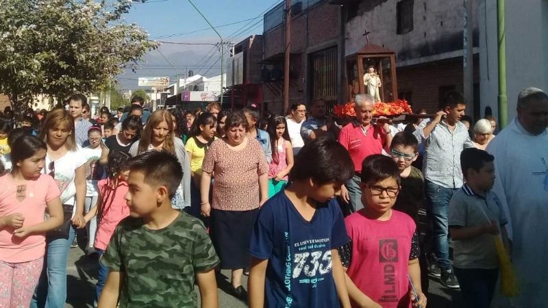 Con procesión, iniciaron las fiestas de Jesús Niño