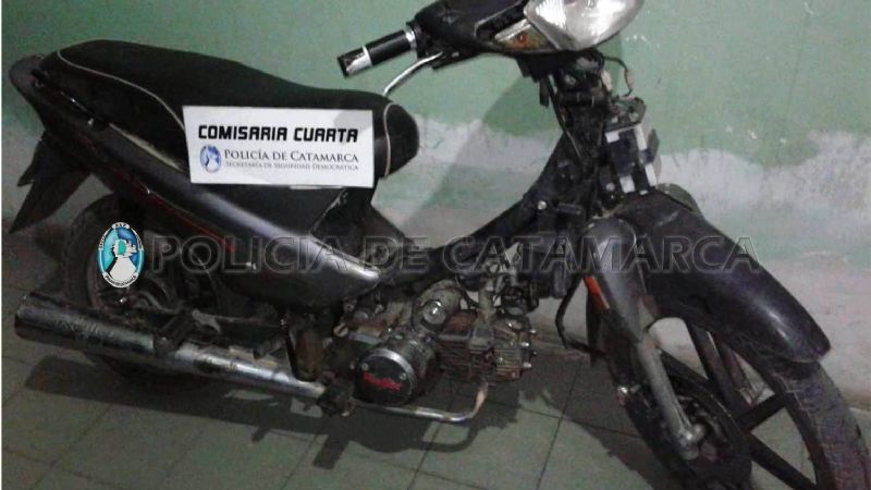 Atrapan a dos motochorros, secuestran un rodado y recuperan un celular