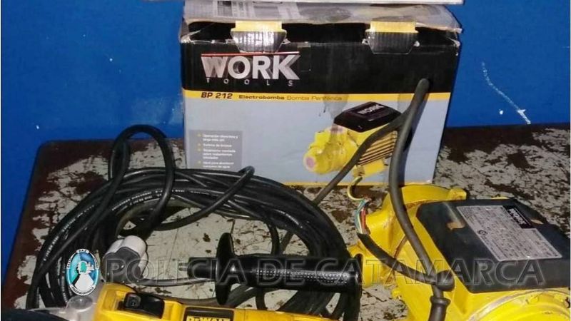 Aprehenden a dos jóvenes que llevaban elementos robados en una mochila