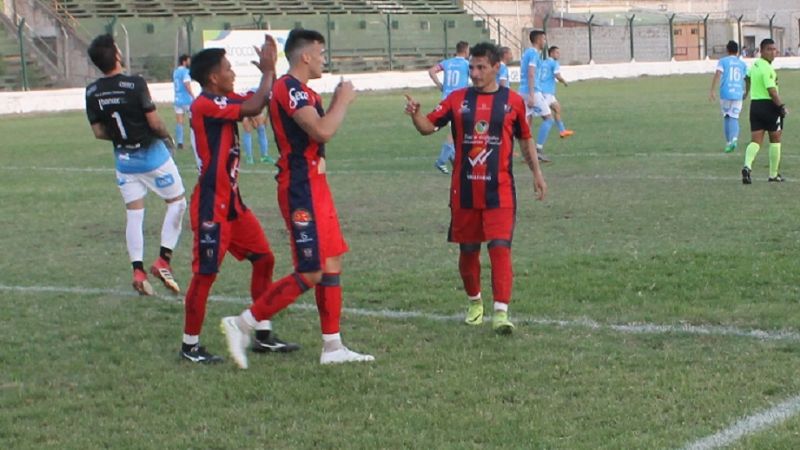 Primer triunfo “Santo”, que dejó sin invicto a un candidato