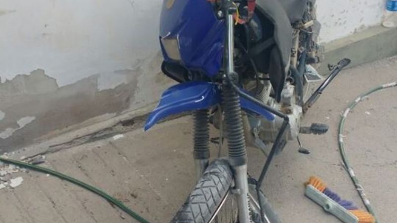 Un docente perdió una falange tras protagonizar un accidente