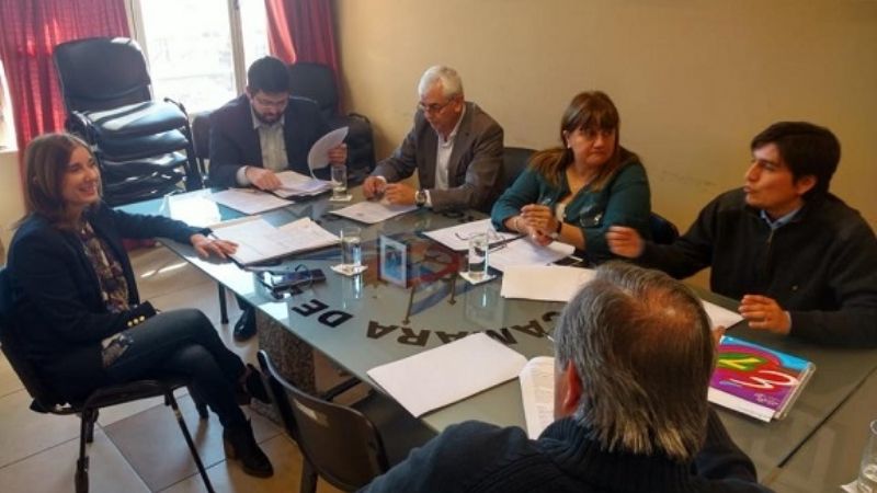 Trabajan en la adhesión a la ley de Fomento a la Generación de Energía Renovable