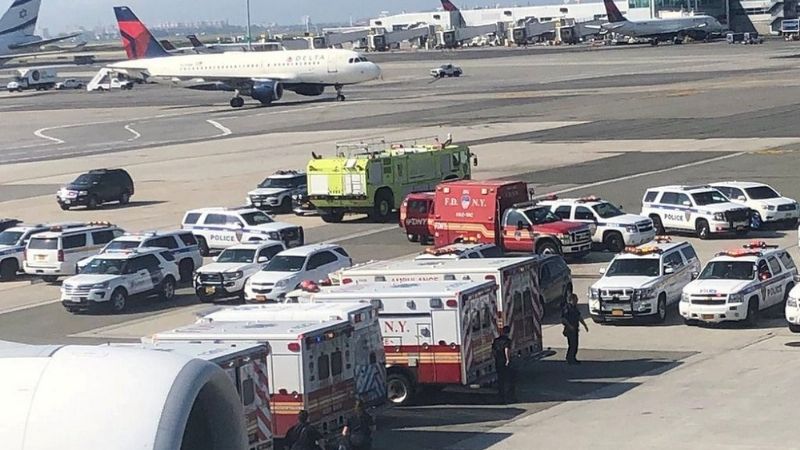 Nueva York: al menos 100 personas enfermas en un vuelo de Emirates