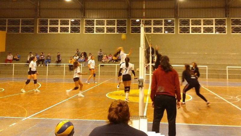 Se juega la 5ta fecha de la Liga Regional de Vóley