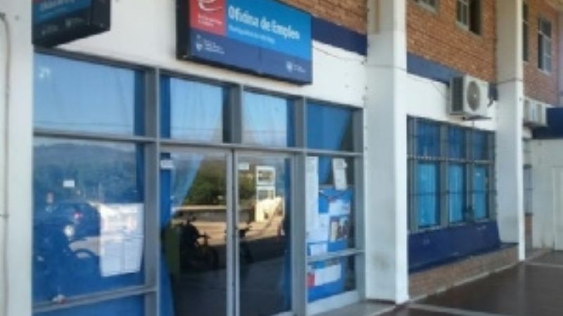 Golpeó al médico auditor y una empleada sufrió un ataque de epilepsia