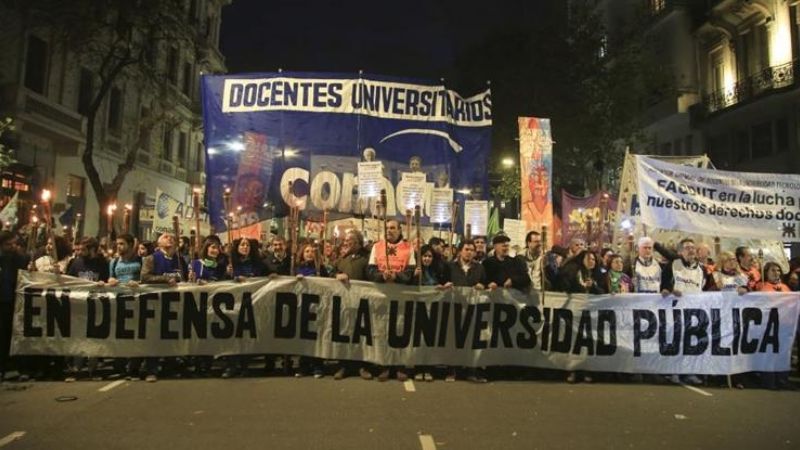 El mayor gremio de docentes universitarios rechazó oferta y ratificaron continuidad del paro